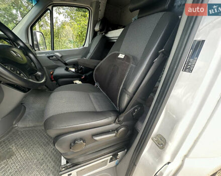 Белый Мерседес Sprinter, объемом двигателя 2.99 л и пробегом 322 тыс. км за 23777 $, фото 20 на Automoto.ua