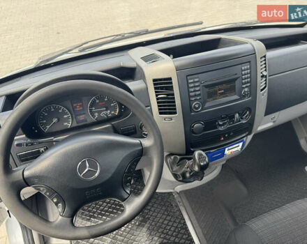 Белый Мерседес Sprinter, объемом двигателя 2.14 л и пробегом 301 тыс. км за 15500 $, фото 14 на Automoto.ua