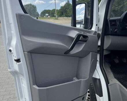 Белый Мерседес Sprinter, объемом двигателя 2.14 л и пробегом 301 тыс. км за 15900 $, фото 22 на Automoto.ua