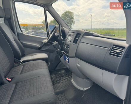 Белый Мерседес Sprinter, объемом двигателя 2.14 л и пробегом 301 тыс. км за 15500 $, фото 29 на Automoto.ua