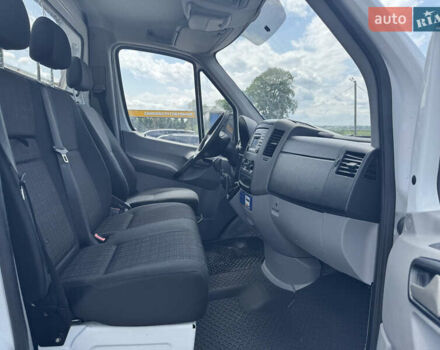 Белый Мерседес Sprinter, объемом двигателя 2.14 л и пробегом 301 тыс. км за 15900 $, фото 27 на Automoto.ua