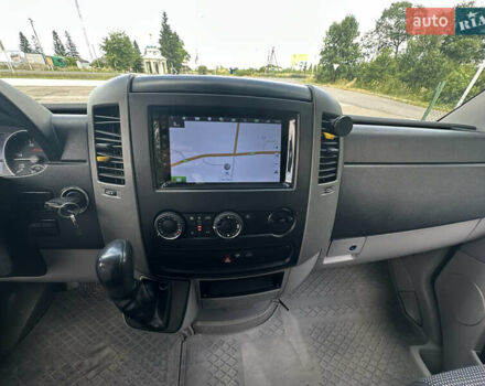 Белый Мерседес Sprinter, объемом двигателя 2.99 л и пробегом 322 тыс. км за 23777 $, фото 26 на Automoto.ua