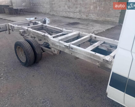 Белый Мерседес Sprinter, объемом двигателя 2.2 л и пробегом 440 тыс. км за 12000 $, фото 4 на Automoto.ua