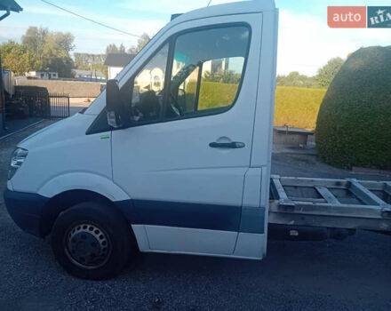 Белый Мерседес Sprinter, объемом двигателя 2.2 л и пробегом 440 тыс. км за 12000 $, фото 6 на Automoto.ua