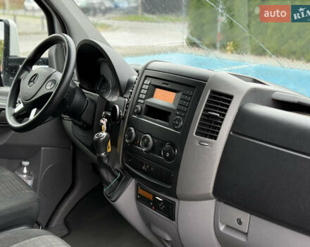 Белый Мерседес Sprinter, объемом двигателя 3 л и пробегом 396 тыс. км за 26000 $, фото 19 на Automoto.ua
