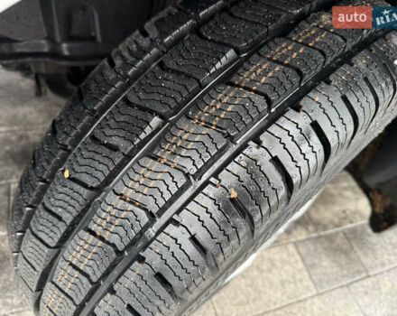 Белый Мерседес Sprinter, объемом двигателя 3 л и пробегом 396 тыс. км за 26000 $, фото 30 на Automoto.ua