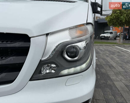 Белый Мерседес Sprinter, объемом двигателя 3 л и пробегом 396 тыс. км за 26000 $, фото 7 на Automoto.ua