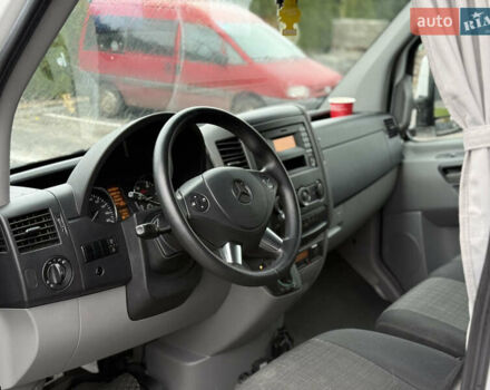 Белый Мерседес Sprinter, объемом двигателя 3 л и пробегом 396 тыс. км за 26000 $, фото 17 на Automoto.ua