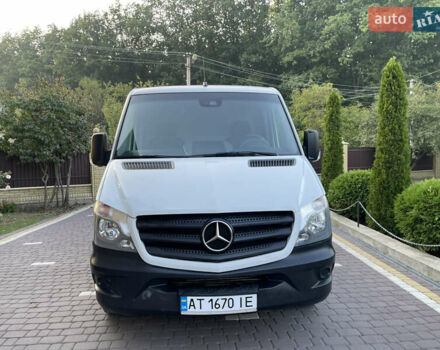 Белый Мерседес Sprinter, объемом двигателя 2.14 л и пробегом 347 тыс. км за 17950 $, фото 1 на Automoto.ua