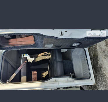 Белый Мерседес Sprinter, объемом двигателя 2.14 л и пробегом 377 тыс. км за 25000 $, фото 24 на Automoto.ua