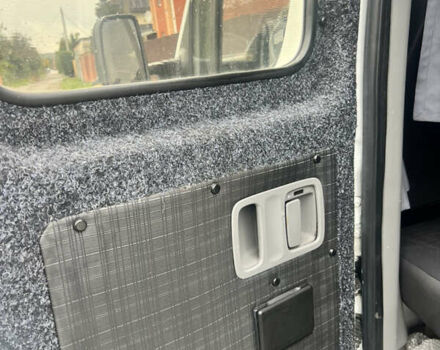 Белый Мерседес Sprinter, объемом двигателя 2.14 л и пробегом 377 тыс. км за 25000 $, фото 3 на Automoto.ua