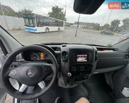 Белый Мерседес Sprinter, объемом двигателя 2.14 л и пробегом 384 тыс. км за 28999 $, фото 4 на Automoto.ua