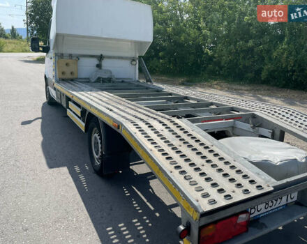 Белый Мерседес Sprinter, объемом двигателя 2.14 л и пробегом 400 тыс. км за 23000 $, фото 2 на Automoto.ua