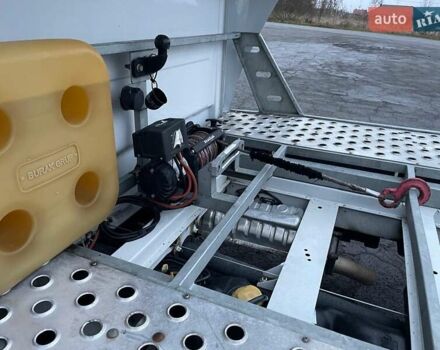 Білий Мерседес Sprinter, об'ємом двигуна 2.99 л та пробігом 295 тис. км за 35000 $, фото 11 на Automoto.ua