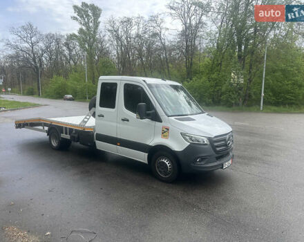 Белый Мерседес Sprinter, объемом двигателя 1.95 л и пробегом 250 тыс. км за 56498 $, фото 3 на Automoto.ua