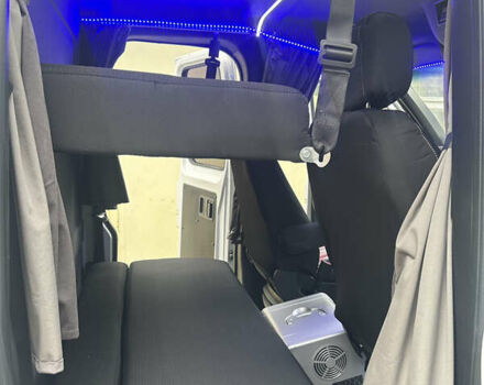 Белый Мерседес Sprinter, объемом двигателя 1.95 л и пробегом 250 тыс. км за 56498 $, фото 18 на Automoto.ua