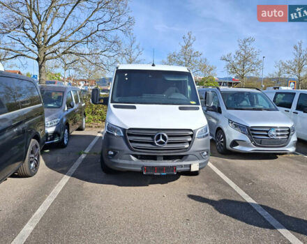 Белый Мерседес Sprinter, объемом двигателя 1.95 л и пробегом 250 тыс. км за 56498 $, фото 25 на Automoto.ua