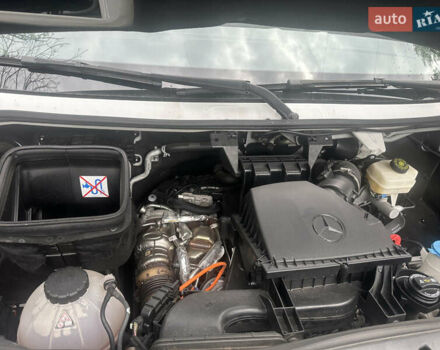 Белый Мерседес Sprinter, объемом двигателя 1.95 л и пробегом 250 тыс. км за 56498 $, фото 8 на Automoto.ua