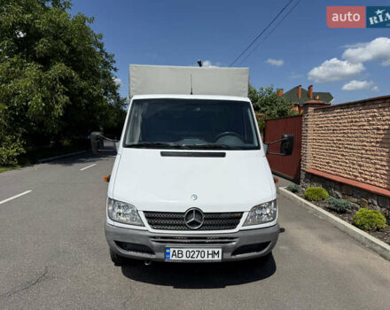 Белый Мерседес Sprinter, объемом двигателя 2.2 л и пробегом 350 тыс. км за 18300 $, фото 9 на Automoto.ua