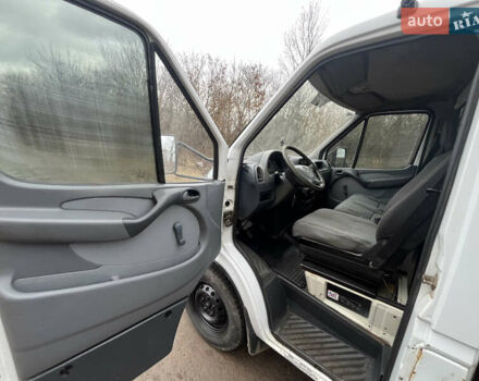 Білий Мерседес Sprinter, об'ємом двигуна 2.15 л та пробігом 343 тис. км за 10900 $, фото 10 на Automoto.ua