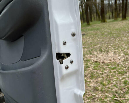 Білий Мерседес Sprinter, об'ємом двигуна 2.15 л та пробігом 590 тис. км за 10700 $, фото 8 на Automoto.ua