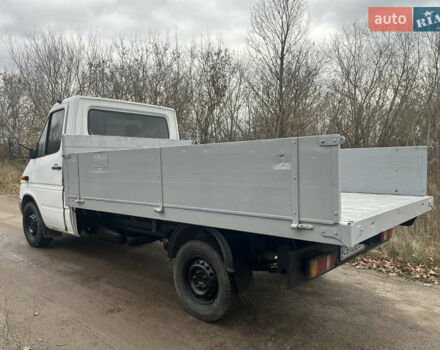 Білий Мерседес Sprinter, об'ємом двигуна 2.15 л та пробігом 343 тис. км за 10900 $, фото 6 на Automoto.ua