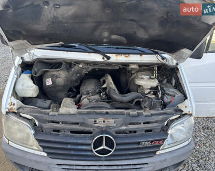 Мерседес Sprinter 2002 у Івано-Франківську на Automoto.ua Білий Мерседес Sprinter, об'ємом двигуна 2.69 л та пробігом 560 тис. км за 8900 $, фото 11 на Automoto.ua
