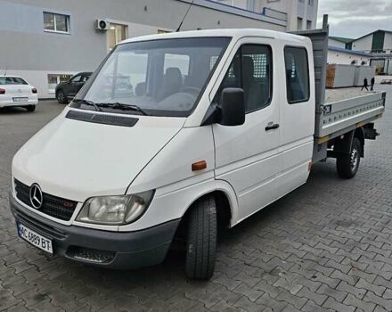 Белый Мерседес Sprinter, объемом двигателя 2.69 л и пробегом 645 тыс. км за 12500 $, фото 2 на Automoto.ua