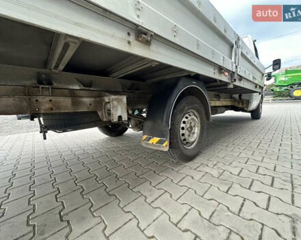 Белый Мерседес Sprinter, объемом двигателя 2.2 л и пробегом 350 тыс. км за 11500 $, фото 3 на Automoto.ua