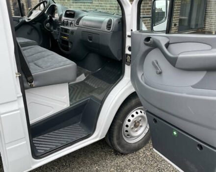 Белый Мерседес Sprinter, объемом двигателя 0 л и пробегом 344 тыс. км за 11500 $, фото 12 на Automoto.ua