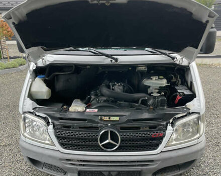 Белый Мерседес Sprinter, объемом двигателя 0 л и пробегом 344 тыс. км за 11500 $, фото 14 на Automoto.ua