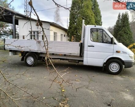 Белый Мерседес Sprinter, объемом двигателя 2.3 л и пробегом 274 тыс. км за 14500 $, фото 3 на Automoto.ua