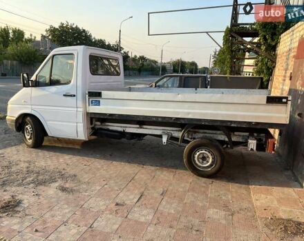 Белый Мерседес Sprinter, объемом двигателя 2.15 л и пробегом 320 тыс. км за 9500 $, фото 3 на Automoto.ua