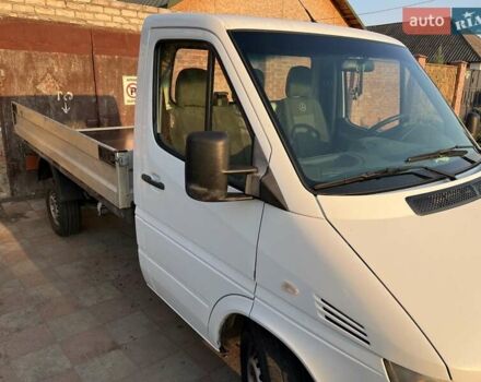 Белый Мерседес Sprinter, объемом двигателя 2.15 л и пробегом 320 тыс. км за 9500 $, фото 1 на Automoto.ua