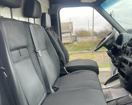 Белый Мерседес Sprinter, объемом двигателя 2.15 л и пробегом 480 тыс. км за 8500 $, фото 13 на Automoto.ua