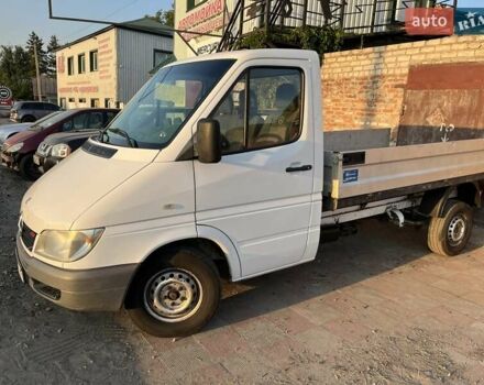 Белый Мерседес Sprinter, объемом двигателя 2.15 л и пробегом 320 тыс. км за 9500 $, фото 5 на Automoto.ua