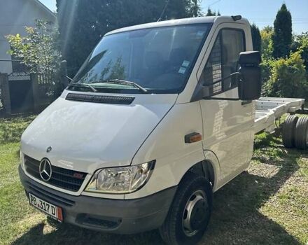 Белый Мерседес Sprinter, объемом двигателя 2.7 л и пробегом 260 тыс. км за 17900 $, фото 1 на Automoto.ua