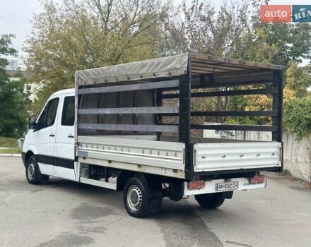 Белый Мерседес Sprinter, объемом двигателя 2.2 л и пробегом 395 тыс. км за 11800 $, фото 3 на Automoto.ua