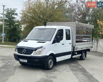 Белый Мерседес Sprinter, объемом двигателя 2.2 л и пробегом 395 тыс. км за 11800 $, фото 1 на Automoto.ua