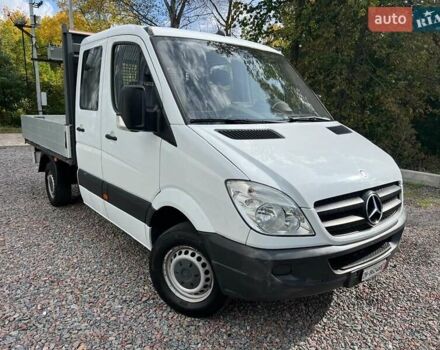 Белый Мерседес Sprinter, объемом двигателя 2.1 л и пробегом 115 тыс. км за 16200 $, фото 1 на Automoto.ua