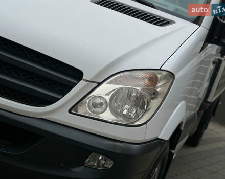 Білий Мерседес Sprinter, об'ємом двигуна 2.2 л та пробігом 320 тис. км за 18400 $, фото 4 на Automoto.ua