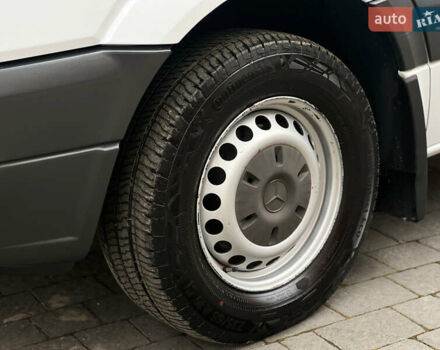 Білий Мерседес Sprinter, об'ємом двигуна 2.2 л та пробігом 320 тис. км за 18400 $, фото 7 на Automoto.ua