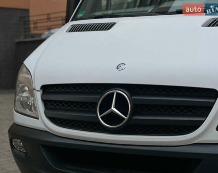 Білий Мерседес Sprinter, об'ємом двигуна 2.2 л та пробігом 320 тис. км за 18400 $, фото 5 на Automoto.ua