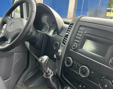 Белый Мерседес Sprinter, объемом двигателя 2.2 л и пробегом 310 тыс. км за 18095 $, фото 11 на Automoto.ua