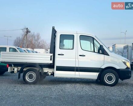 Белый Мерседес Sprinter, объемом двигателя 2.2 л и пробегом 161 тыс. км за 19800 $, фото 2 на Automoto.ua