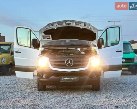 Белый Мерседес Sprinter, объемом двигателя 2.2 л и пробегом 161 тыс. км за 19800 $, фото 18 на Automoto.ua