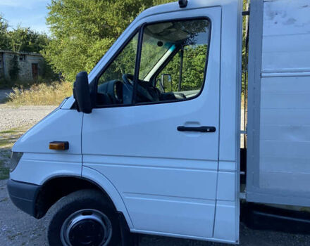 Білий Мерседес Sprinter, об'ємом двигуна 2.69 л та пробігом 304 тис. км за 18900 $, фото 6 на Automoto.ua