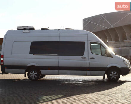 Белый Мерседес Sprinter, объемом двигателя 2.99 л и пробегом 600 тыс. км за 45000 $, фото 8 на Automoto.ua