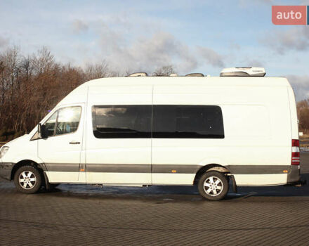 Белый Мерседес Sprinter, объемом двигателя 2.99 л и пробегом 600 тыс. км за 45000 $, фото 4 на Automoto.ua