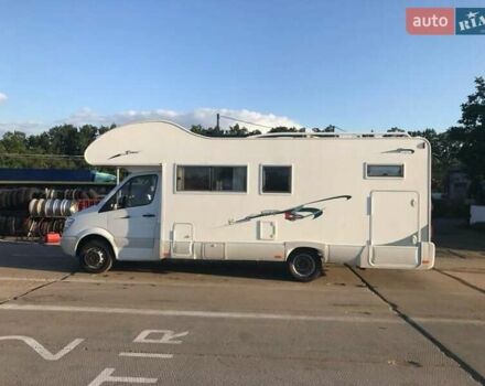 Белый Мерседес Sprinter, объемом двигателя 2.99 л и пробегом 85 тыс. км за 73000 $, фото 2 на Automoto.ua